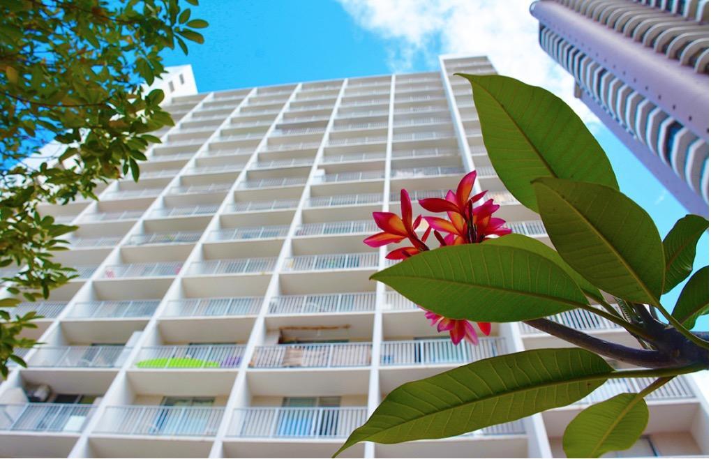Gem Of Waikiki At Inn On The Park Honolulu Exterior foto